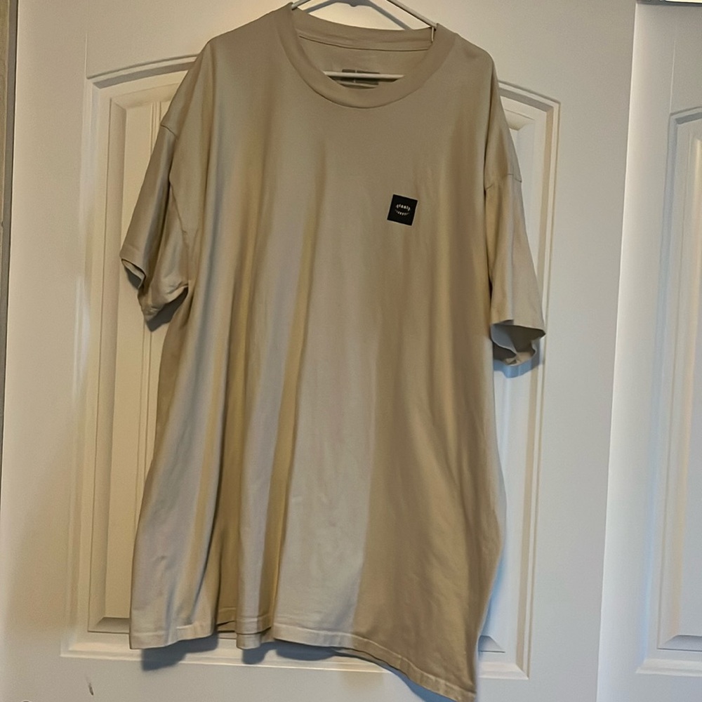 Chomp men’s never worried tee